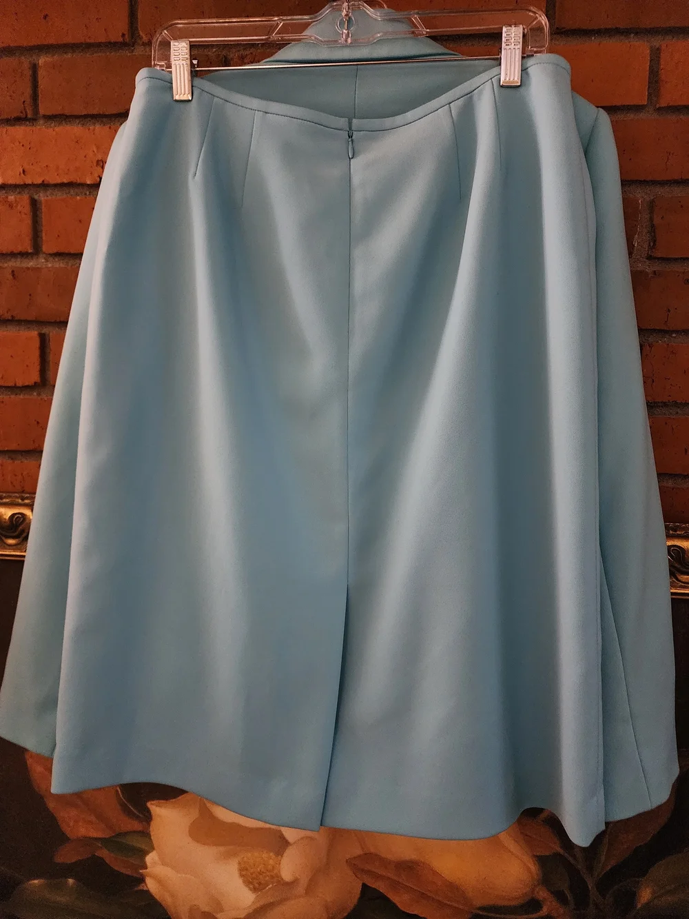 Le Suit Aqua Blue Women's Blazer and Skirt Set